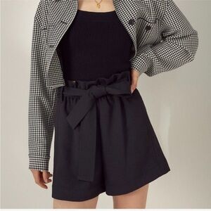 Wilfred Black High Rise Paper Bag Shorts Pockets 4 ~ No belt~ NWT